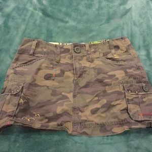 Old Navy camo skirt